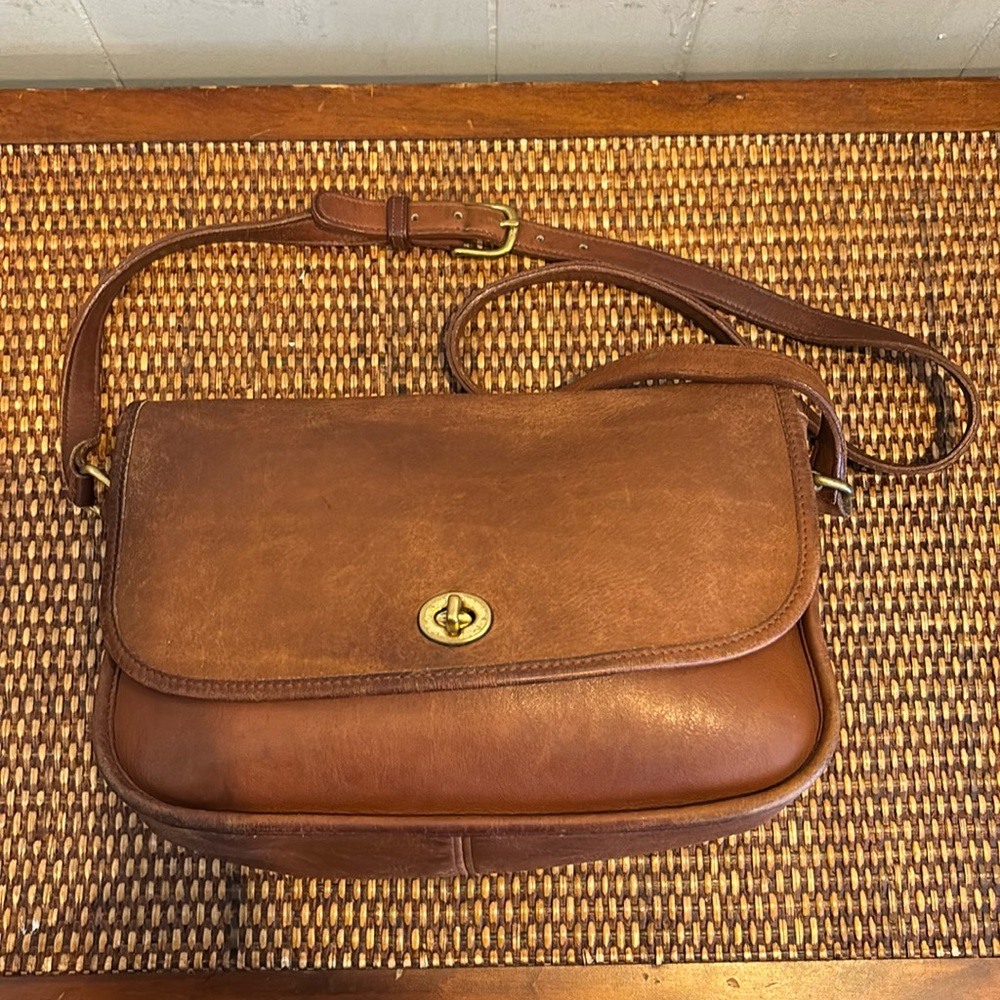 Coach vintage crossbody purse in saddle